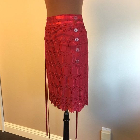 SYLVIA RIELLE Parisian Designer Red Lace Skirt - Picture 4 of 12